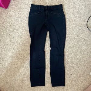 Black skinny pants